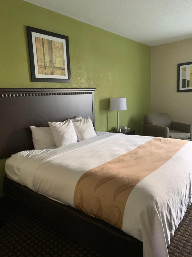 Quality Inn & Suites Quantico Stafford Exterior foto