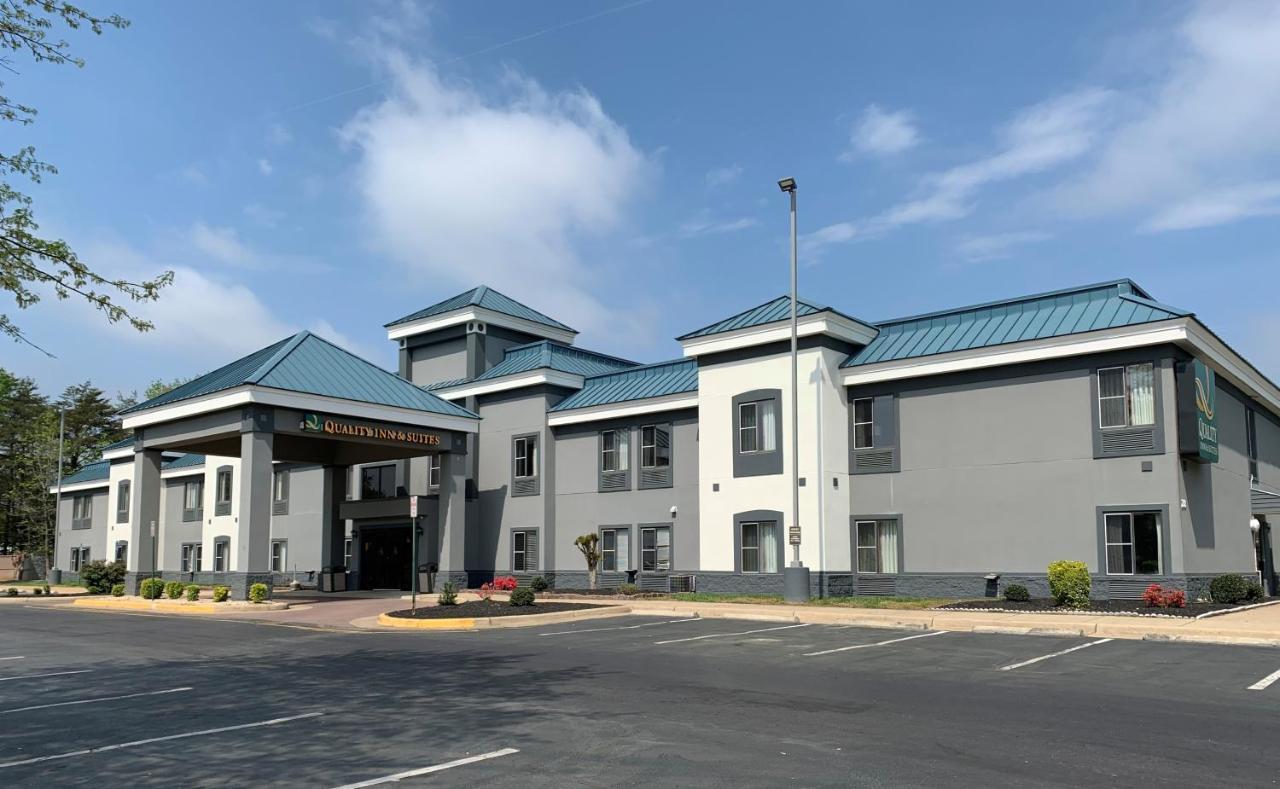 Quality Inn & Suites Quantico Stafford Exterior foto