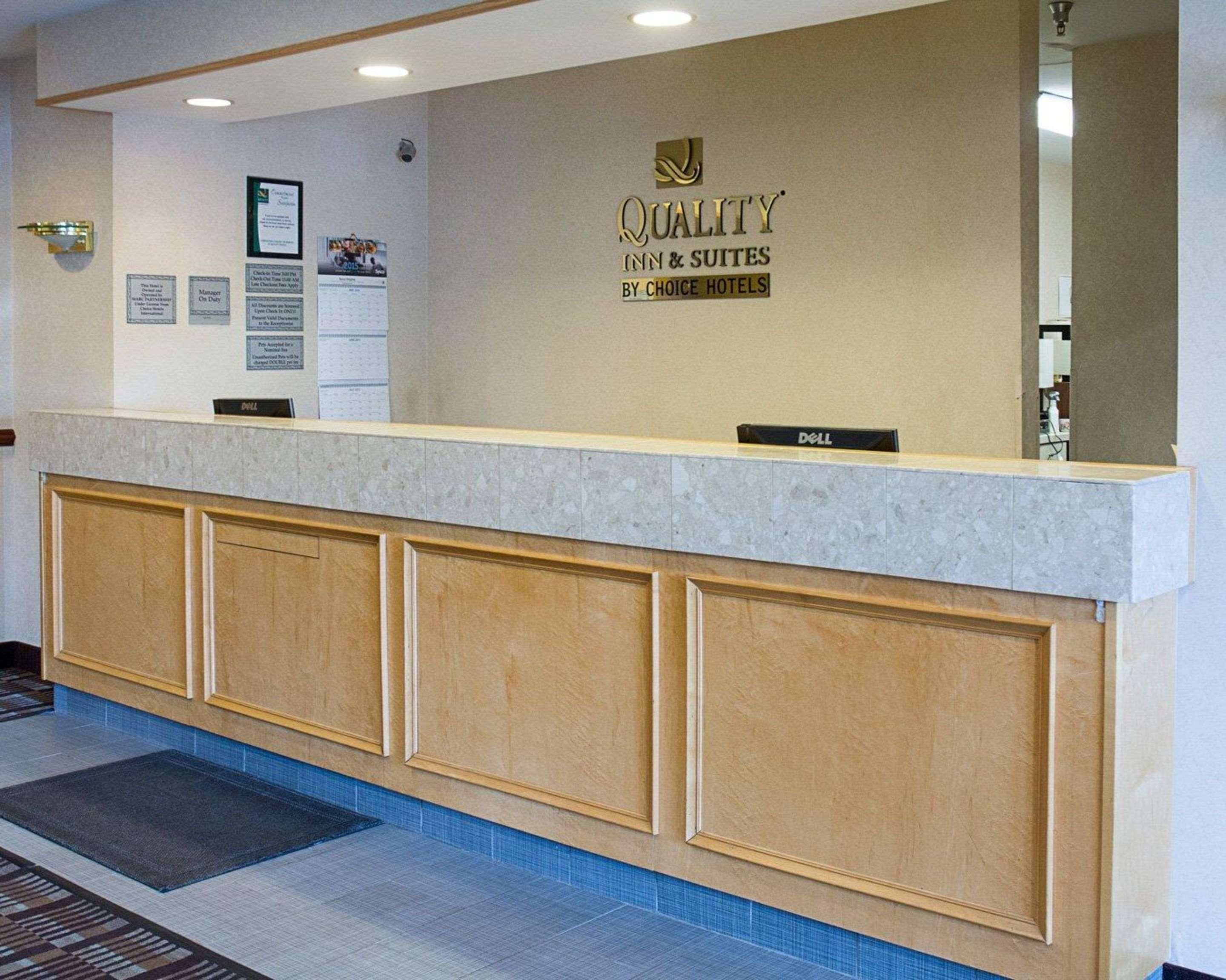 Quality Inn & Suites Quantico Stafford Exterior foto